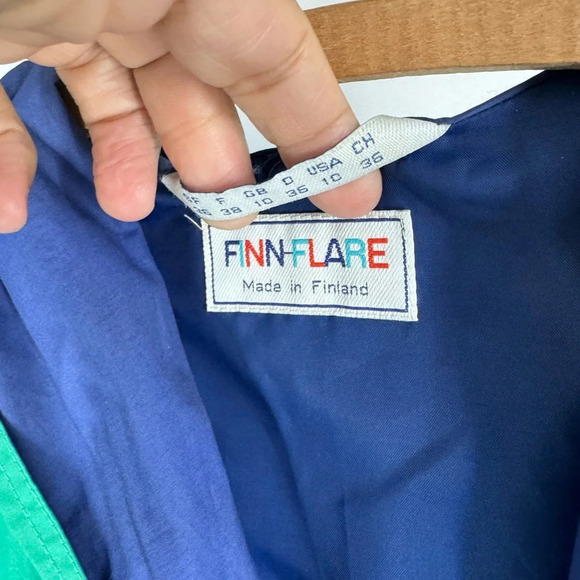 Finn Flare vintage rain coat with belt and large hood US 10 trench - Picture 8 of 8